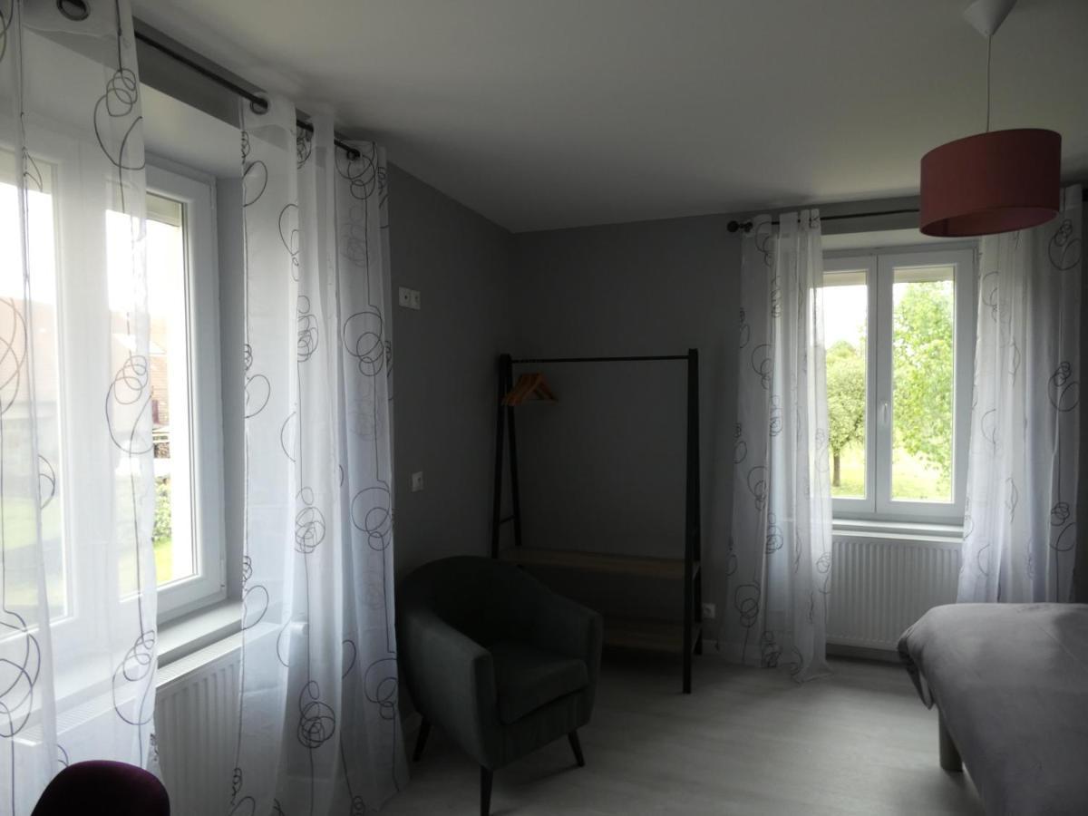 Les Chambres D Odile Lachapelle-sous-Chaux Luaran gambar