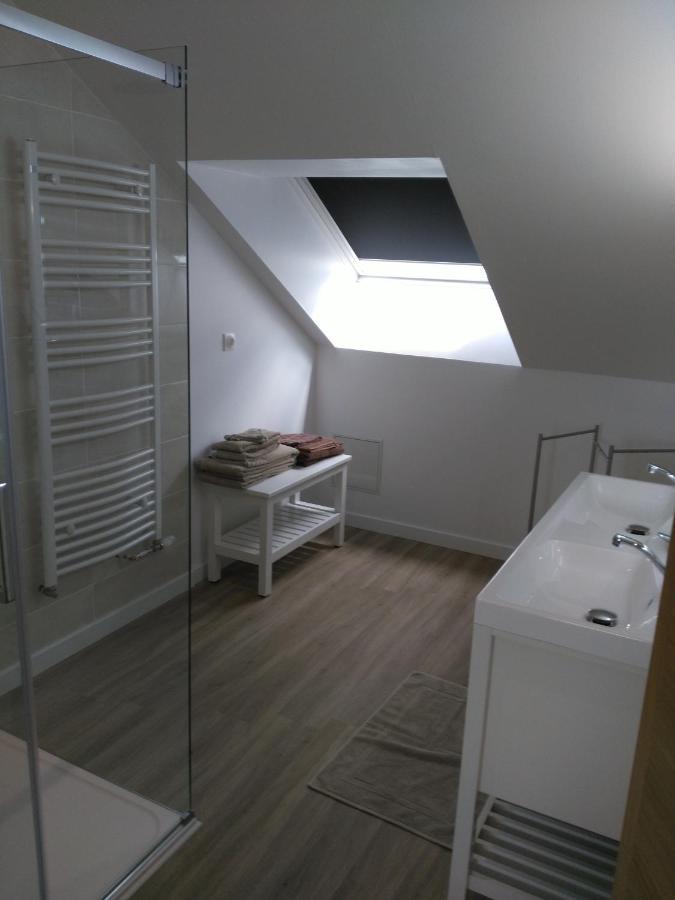 Les Chambres D Odile Lachapelle-sous-Chaux Luaran gambar