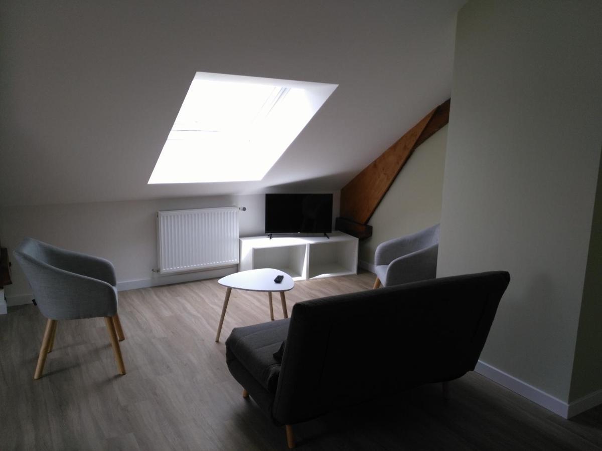 Les Chambres D Odile Lachapelle-sous-Chaux Luaran gambar